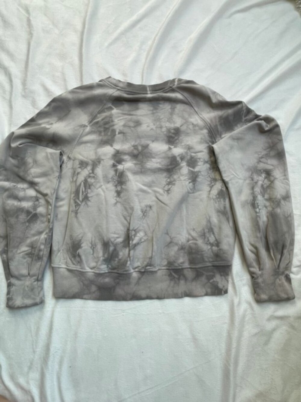 Lululemon Women's Its A Wash Crew Tie Dye Sweatshirt, Gray, Size 6 - Picture 2 of 7